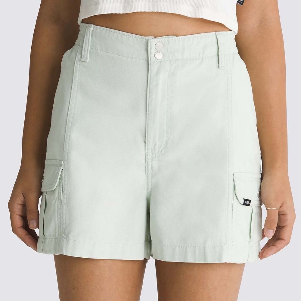 Light Green Cargo Shorts with Structured Fabric and Mid-Thigh Length